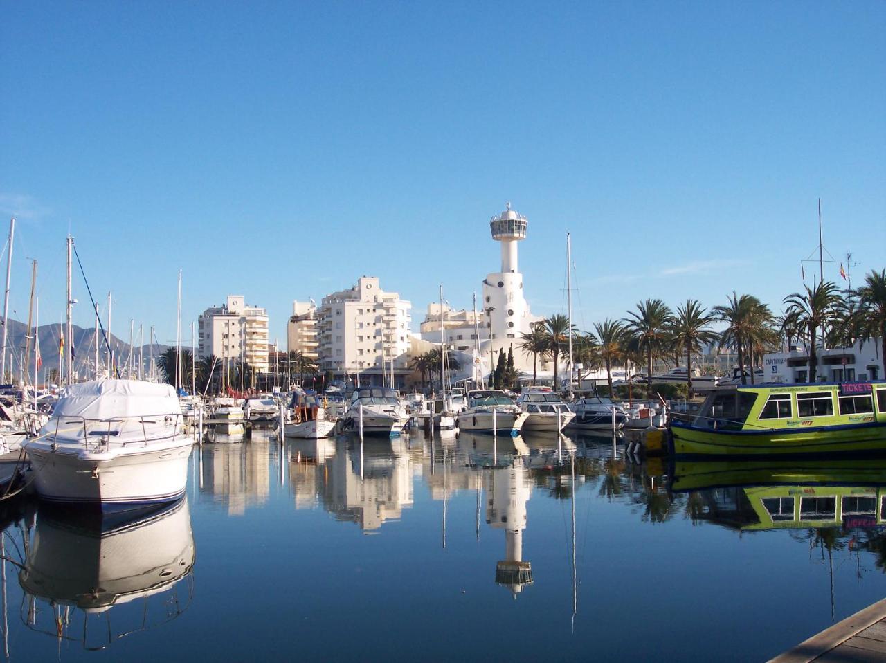 Leon Inmo Requesens 58 A - 10191 Сasa de vacaciones Ampuriabrava