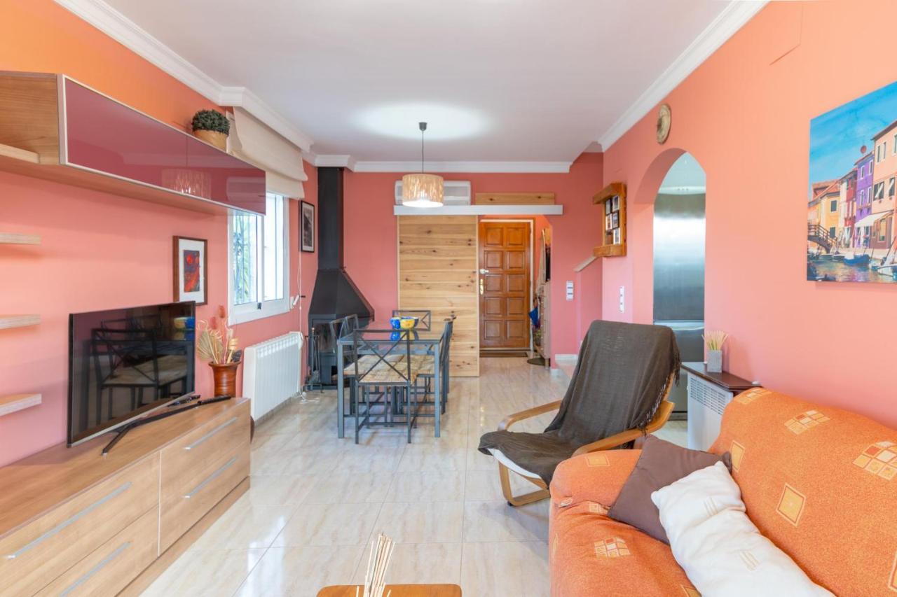 Amelia Villa L'Escala