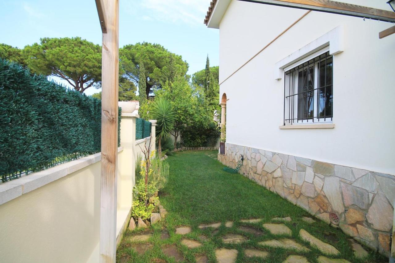 Amelia Villa L'Escala