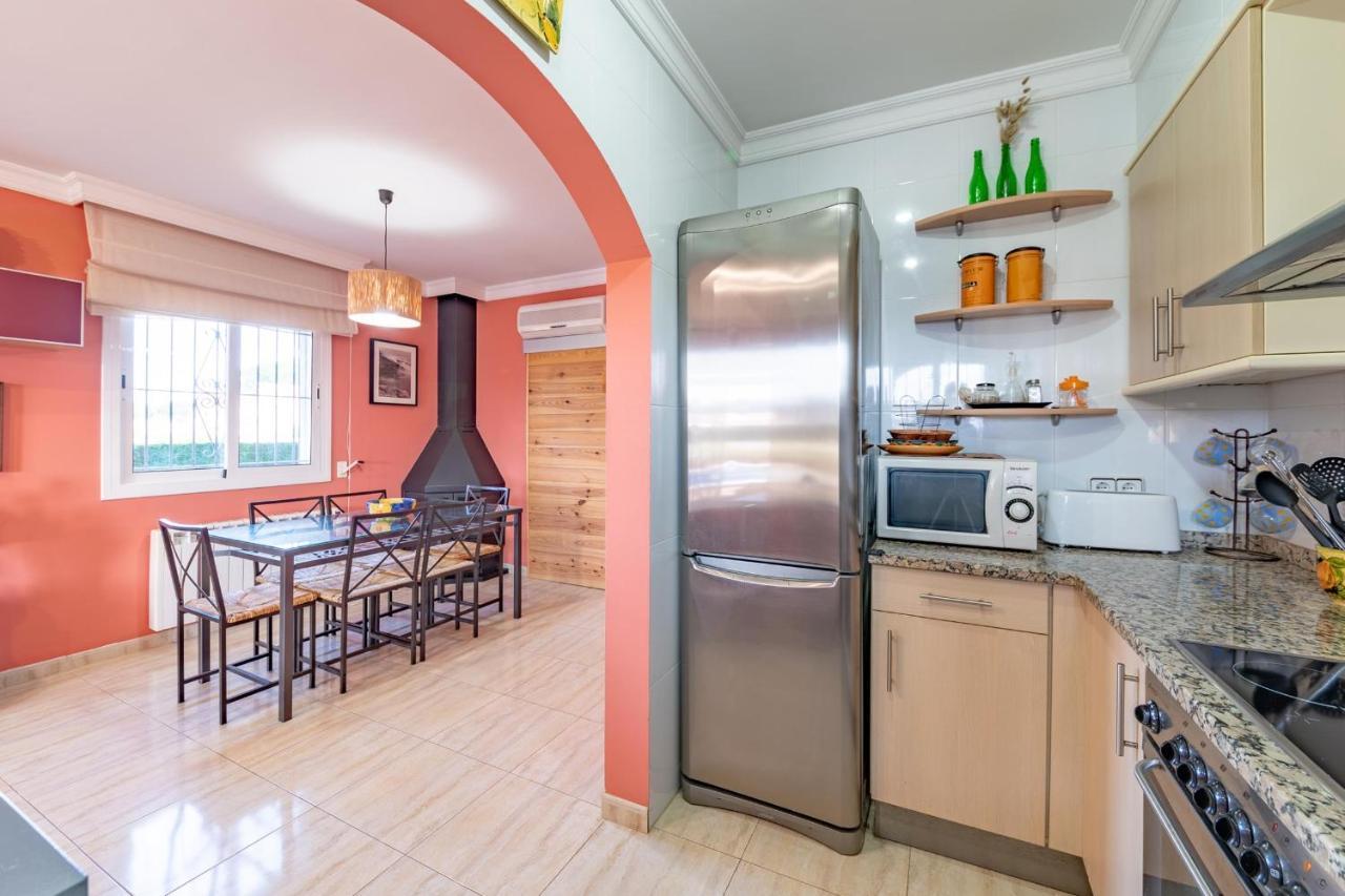 Amelia Villa L'Escala