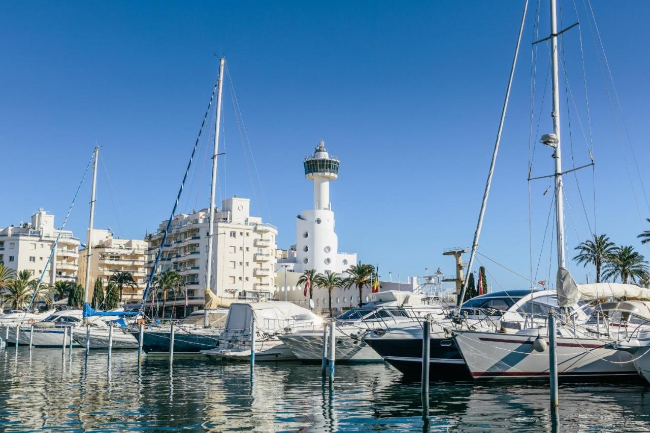 Apart-rent Penthouse Port Grec 0160 * Ampuriabrava