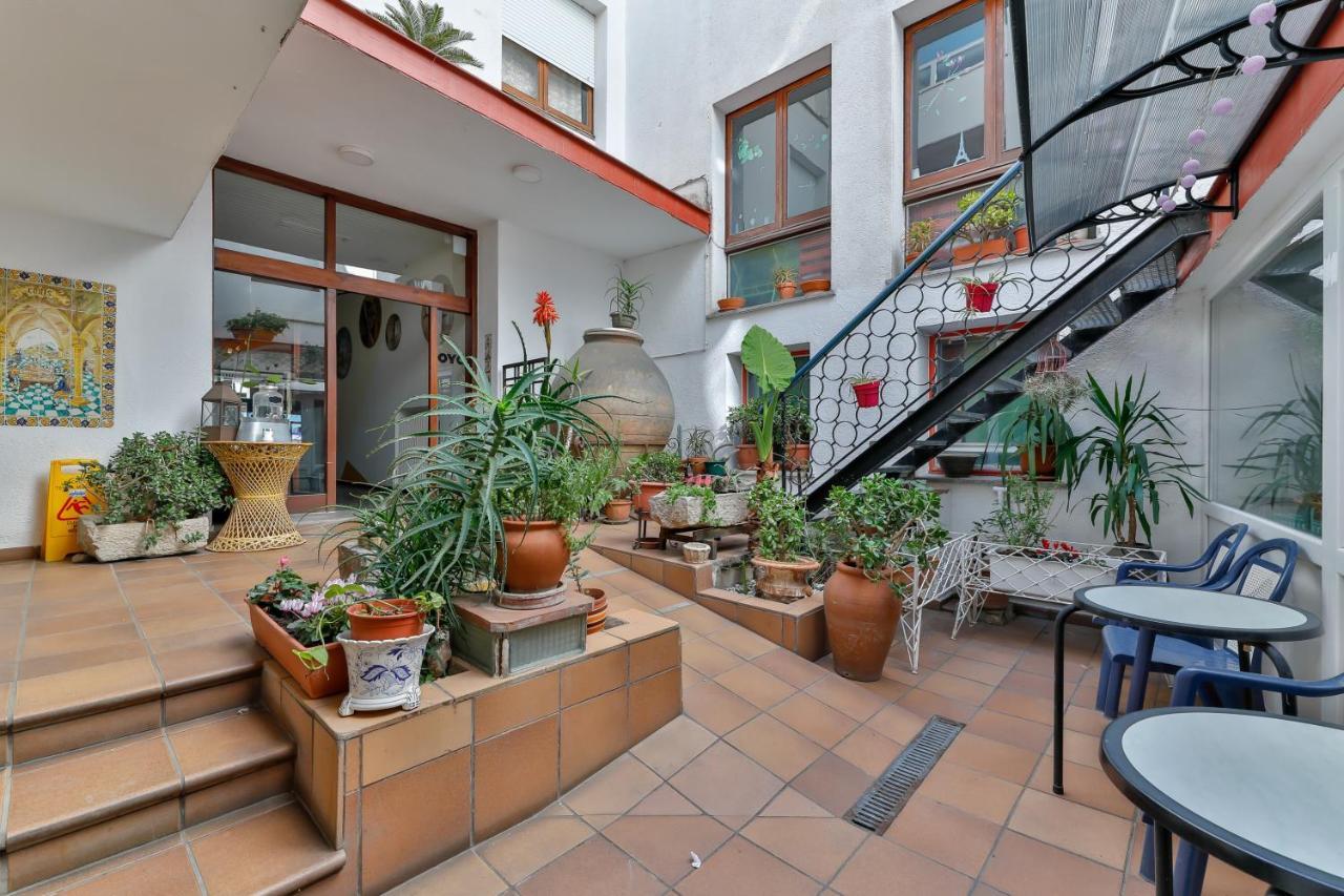 Corisco Hotel