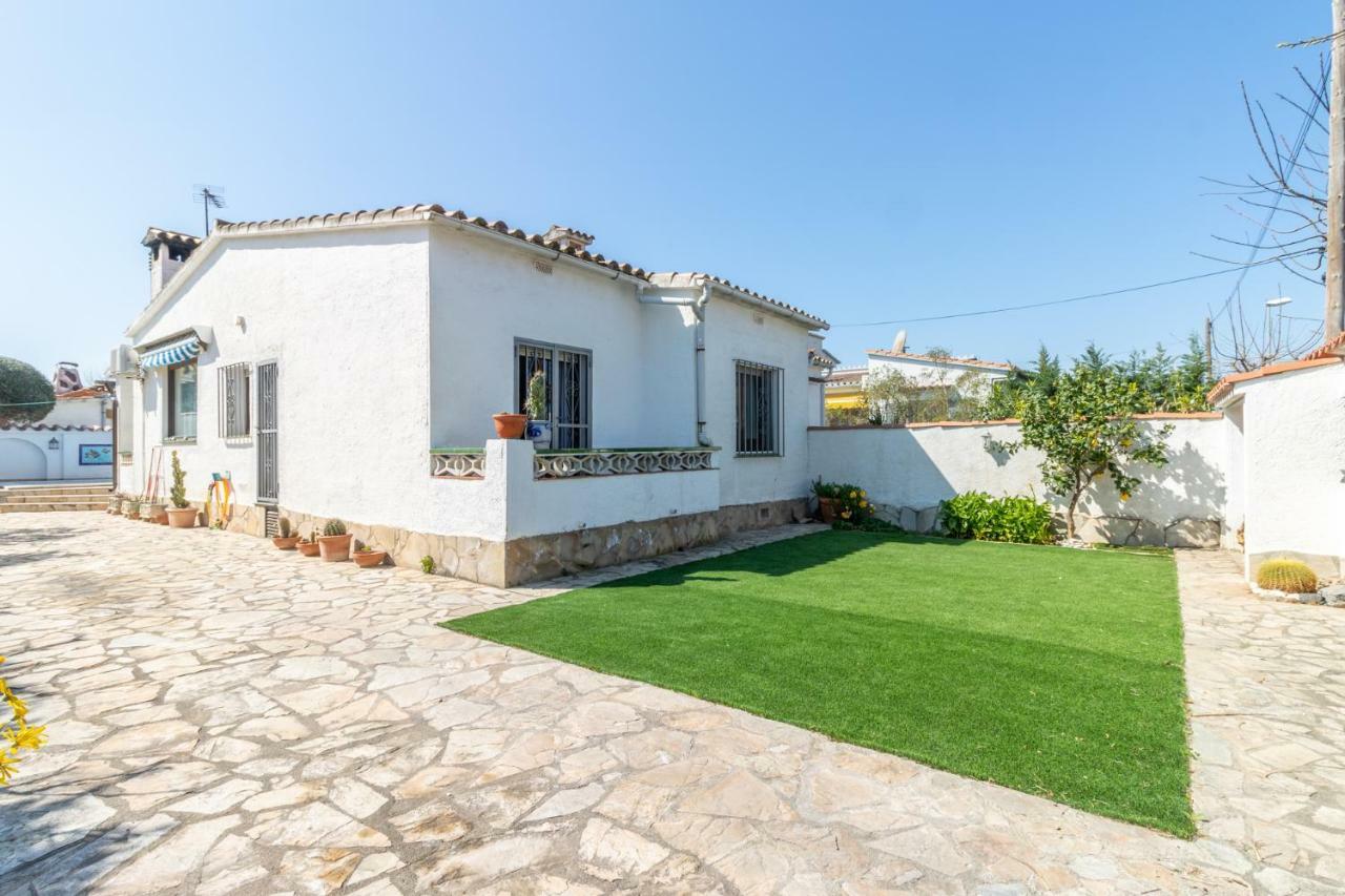 Goldhome - Requesens