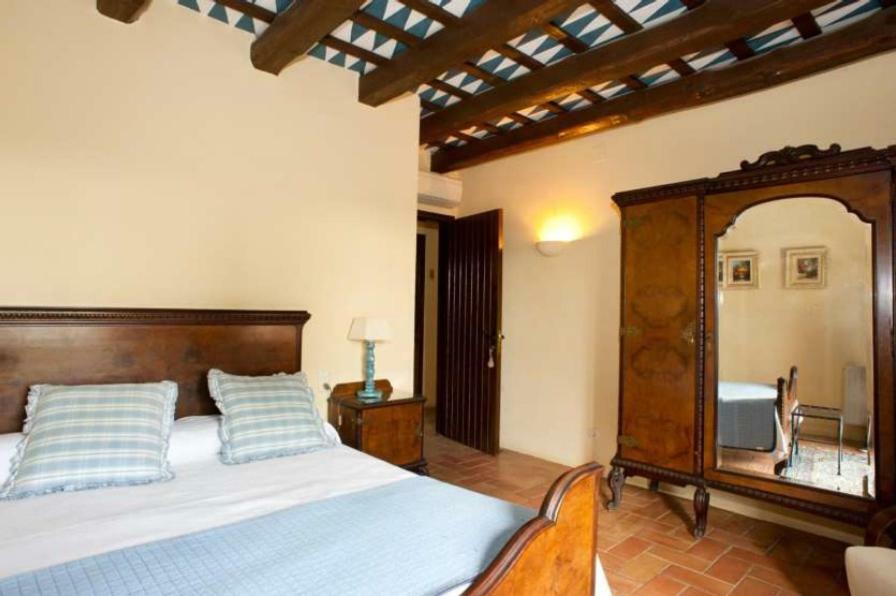 Hotel La Riera Torroella De Montgri