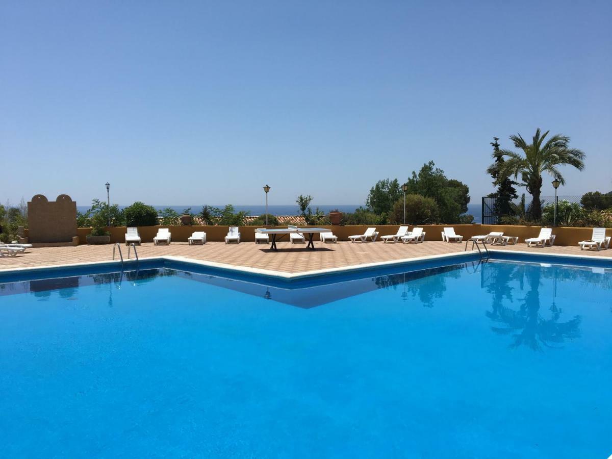 Les Terrasses De Cala Llevado