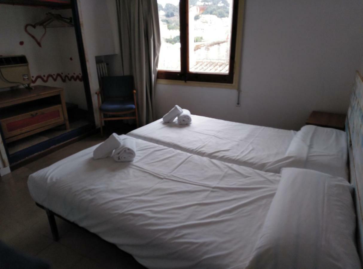 Corisco Hotel 2*