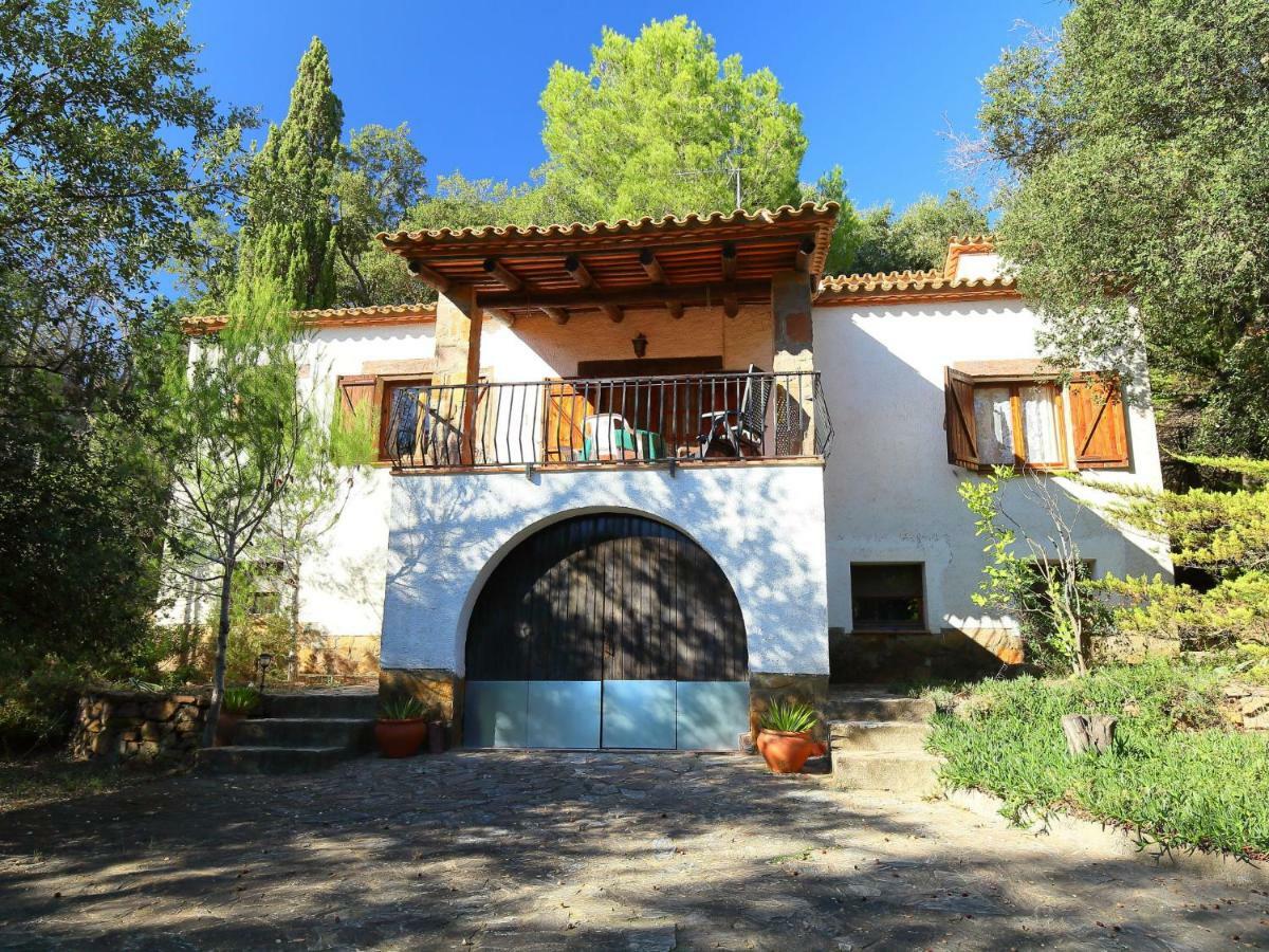 Holiday Dynaida Karadja Holiday home Esclana