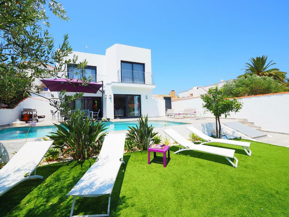 Holiday Norfeu 10 Holiday home Empuriabrava