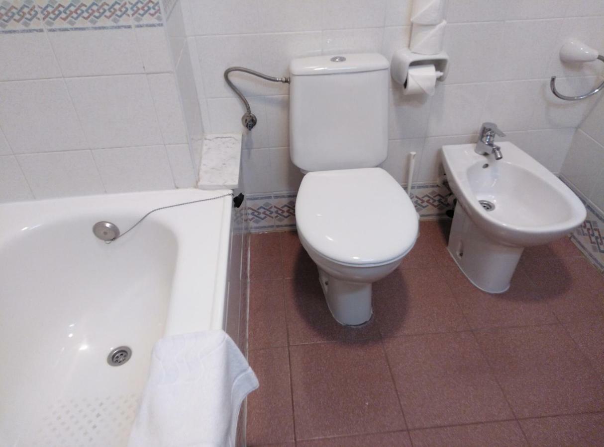 Corisco Hotel 2*