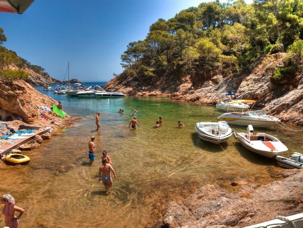 Apartment Lets Holidays Estrella Pelegri 2