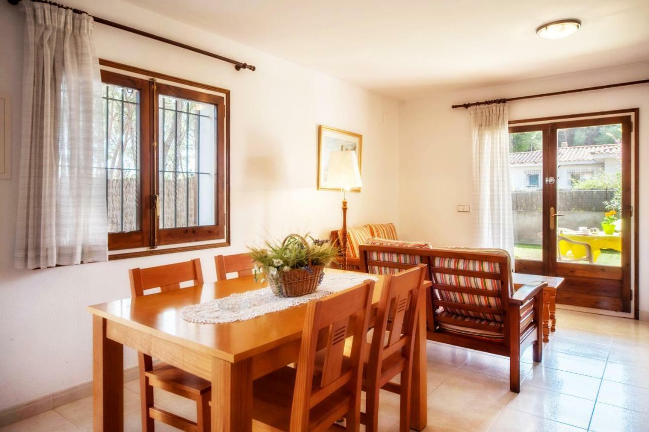 Riells 2 Villa *