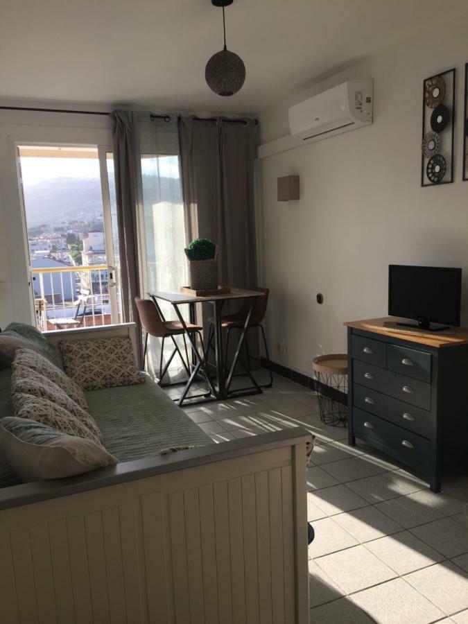 Catalunya Per 4 Persones En Edifici Del Passeig Maritim Amb Vistes Sobre La Vall D'aro *