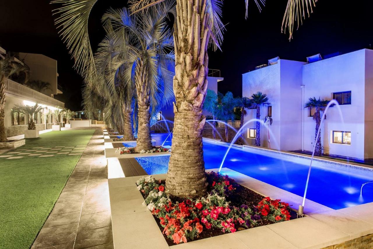 Calma Holiday Villas Villa
