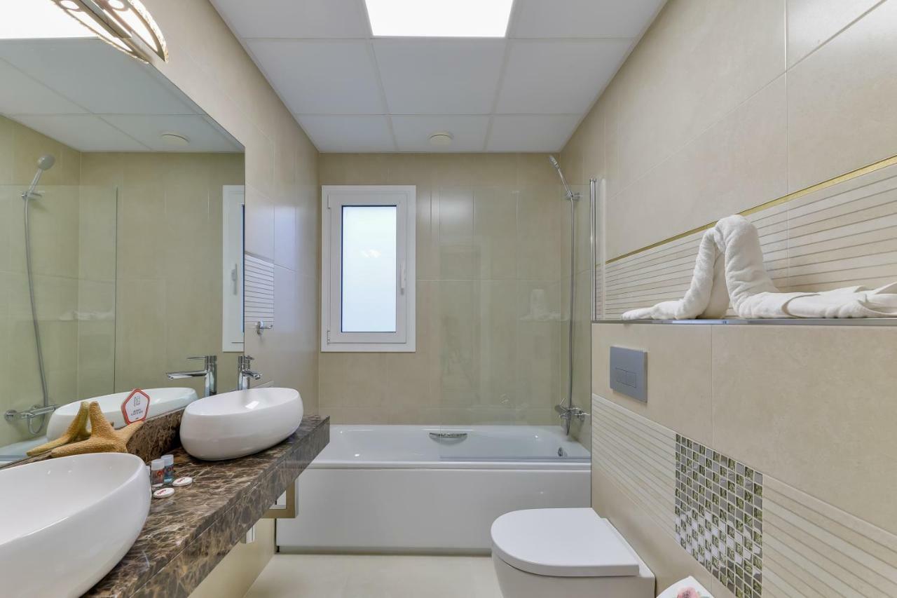 Calma Holiday Villas Villa