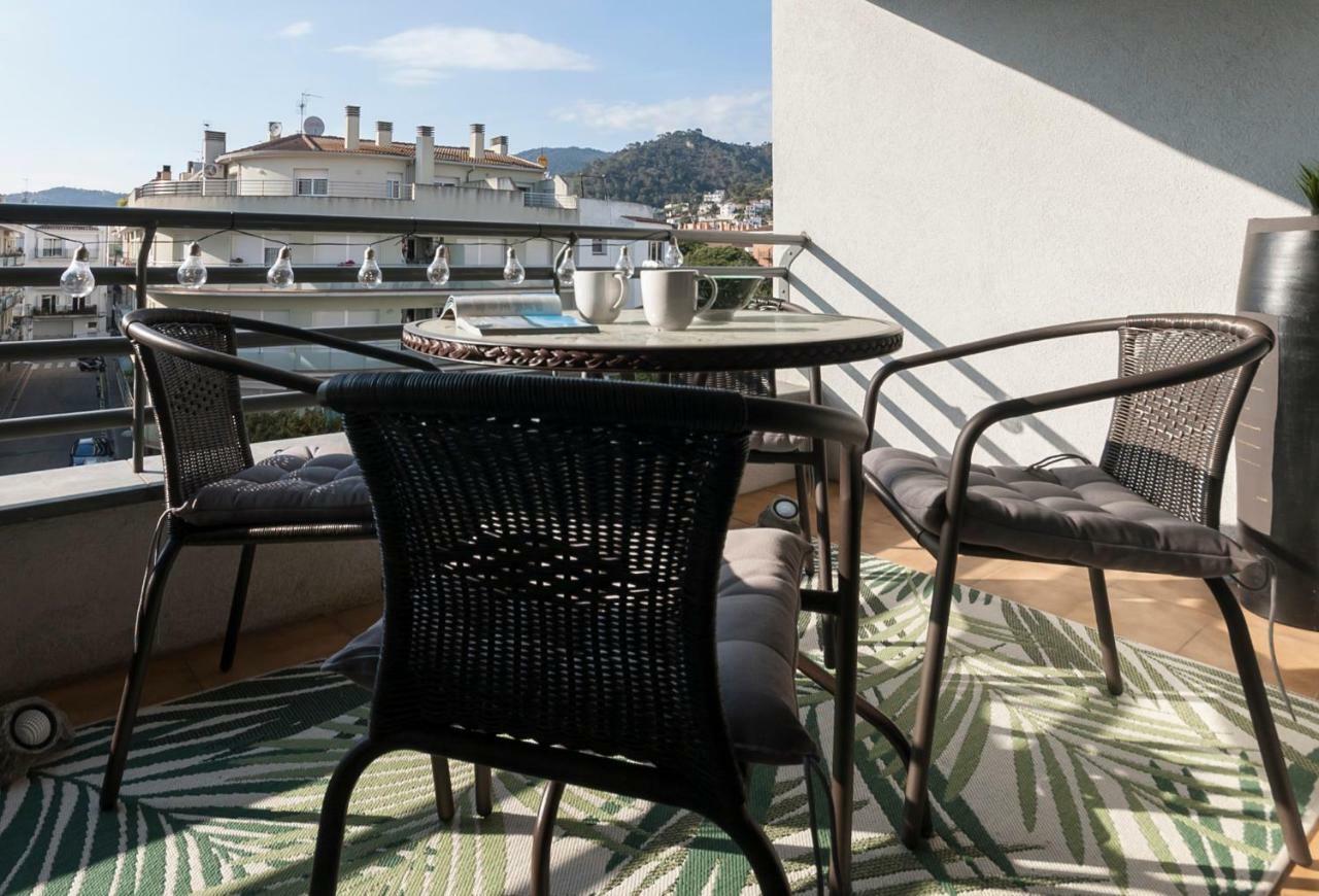 Lets Holidays Commercial Area * Tossa de Mar