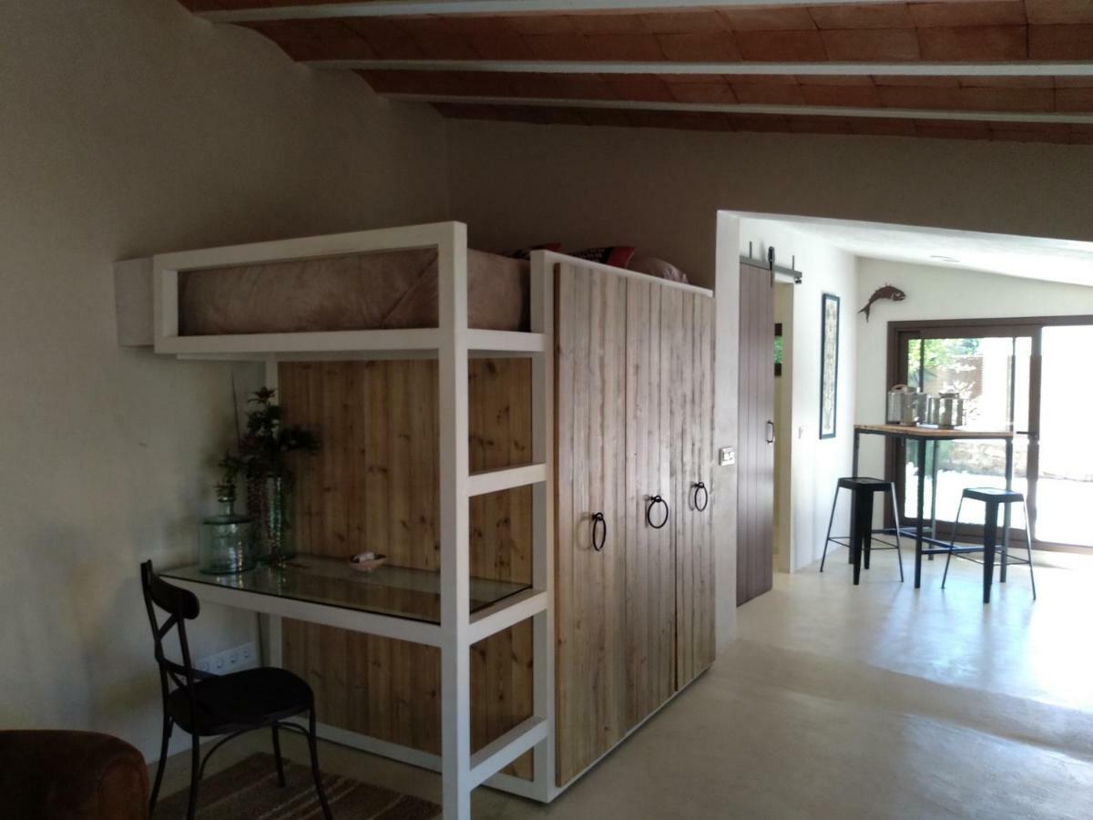 Apartment Peaceful Loft.begur Center. Garden, Parking -b11/1