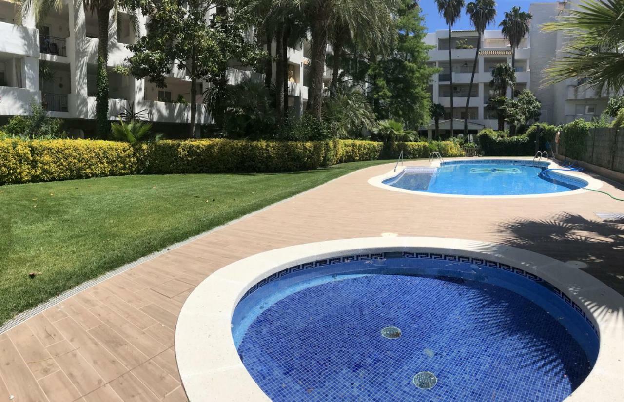 Royal Llevant 1 1 Roses