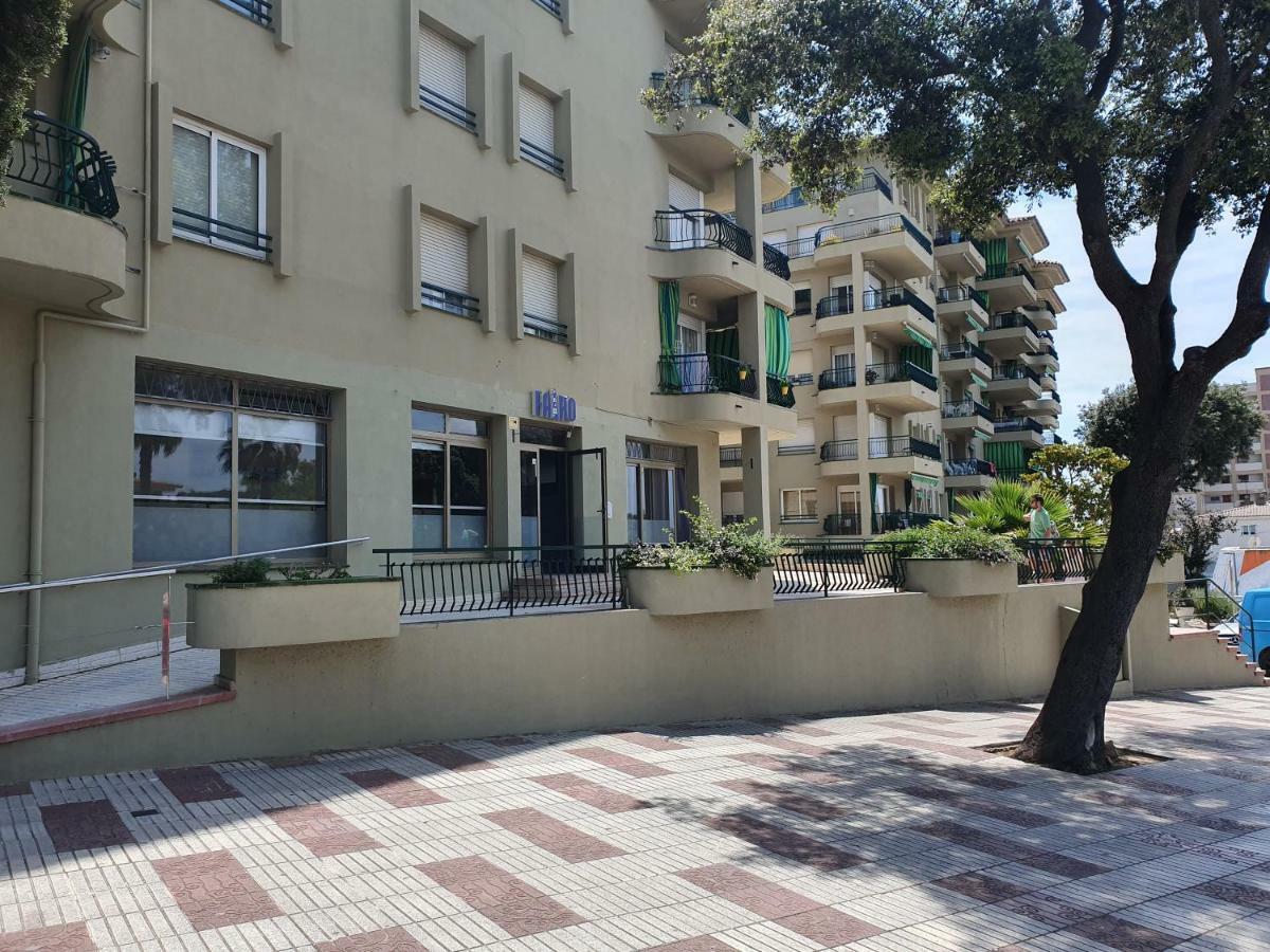 Faro Solo Mujeres Hostal *