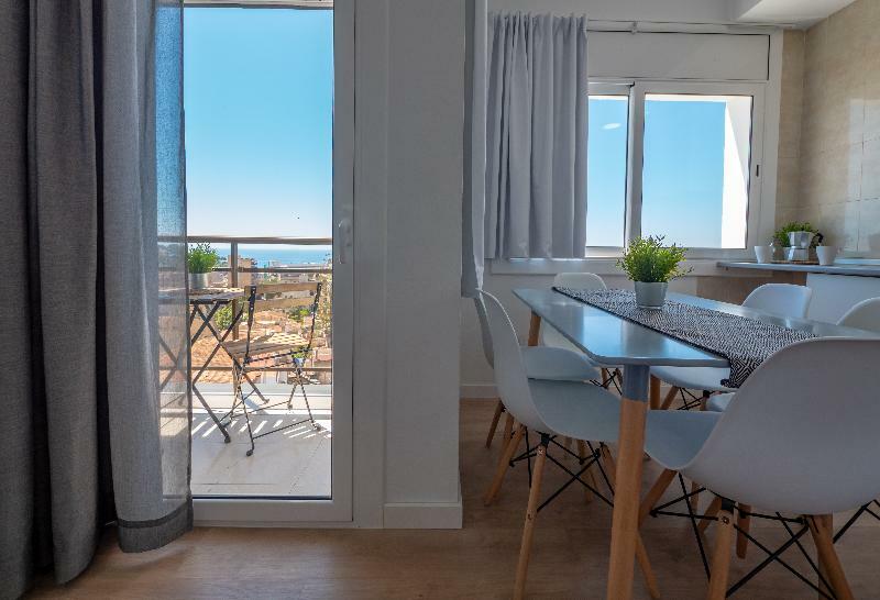 Ar Melrose Place Apartment