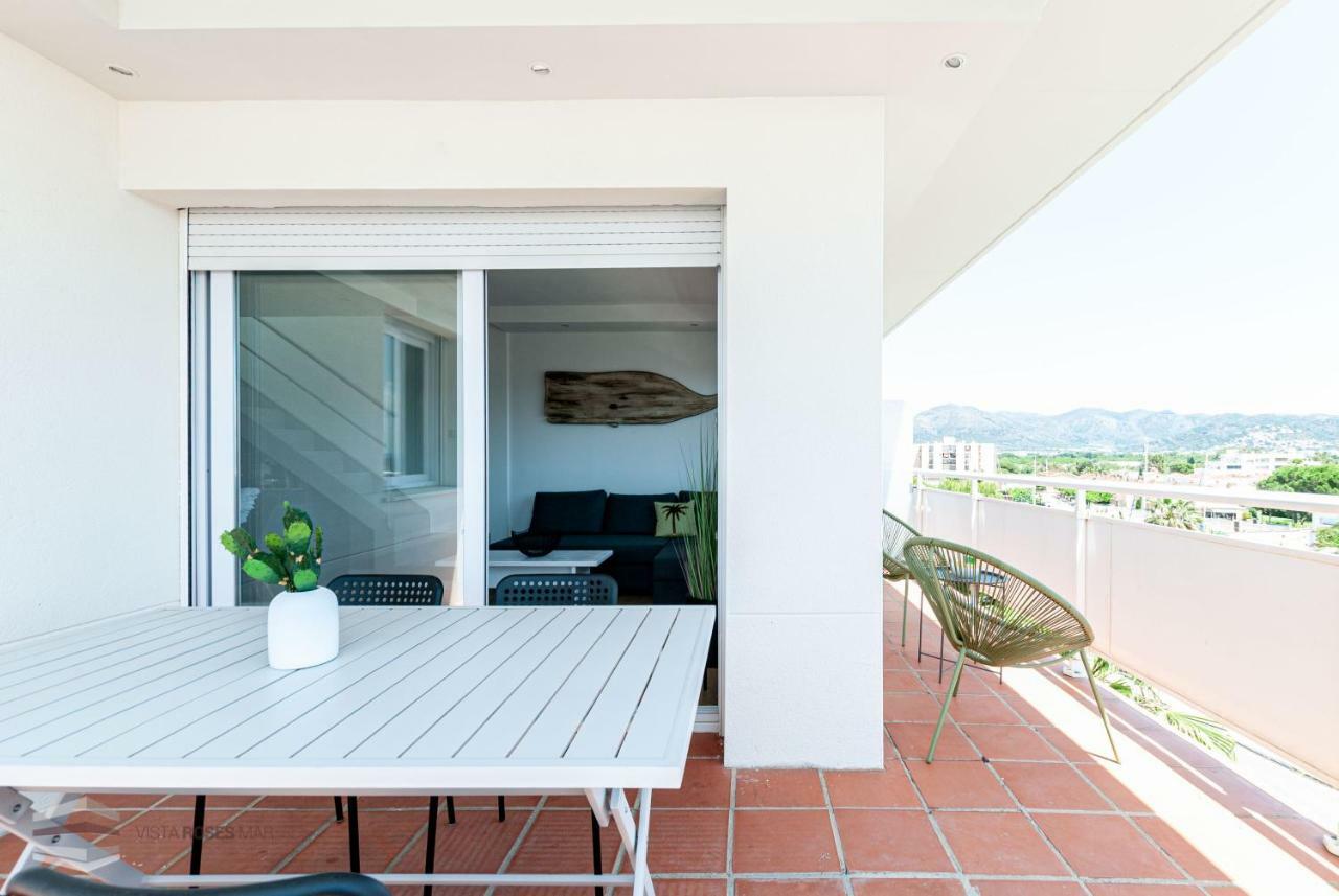 Vista Mar - Penthouses * Rosas