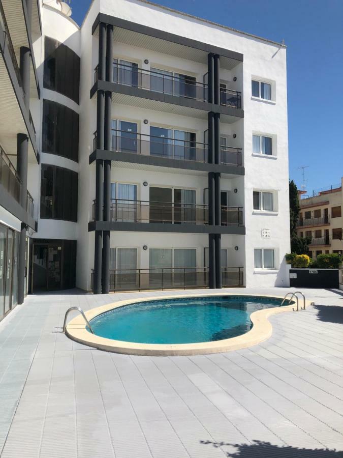 Ar Melrose Place Apartment