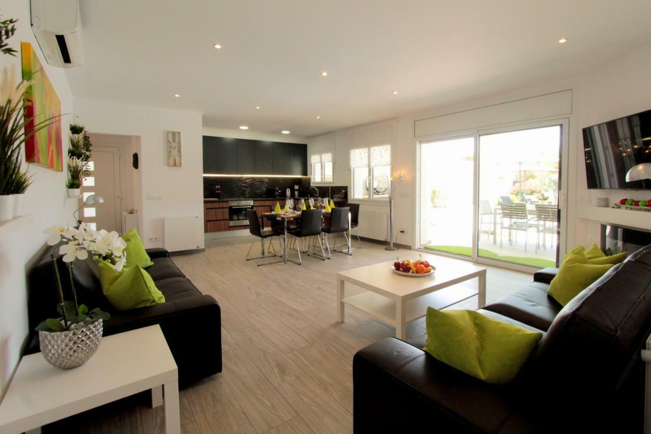 Villa Leon Inmo Carmanso 68 - 12262 Ampuriabrava