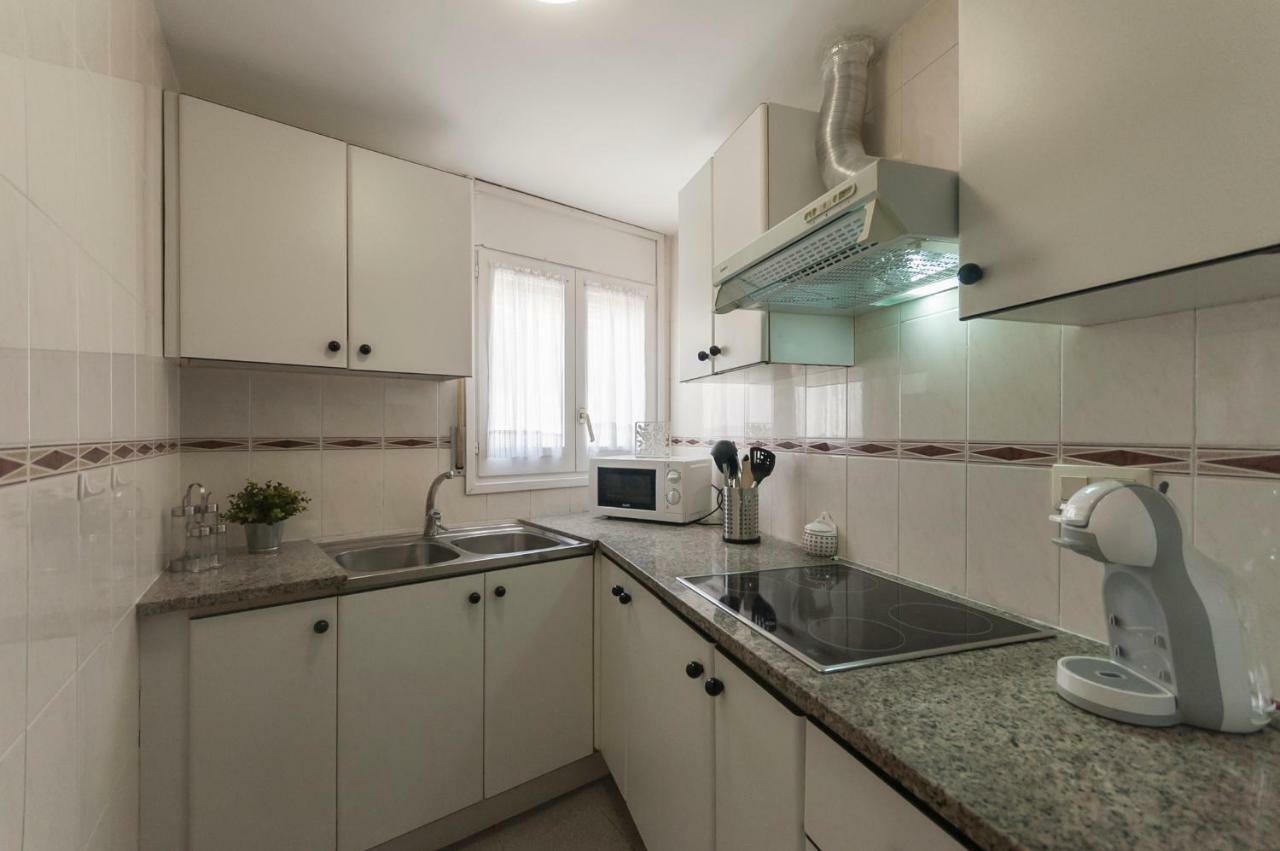 Apartment Lets Holidays Tossa Near 2 Tossa de Mar