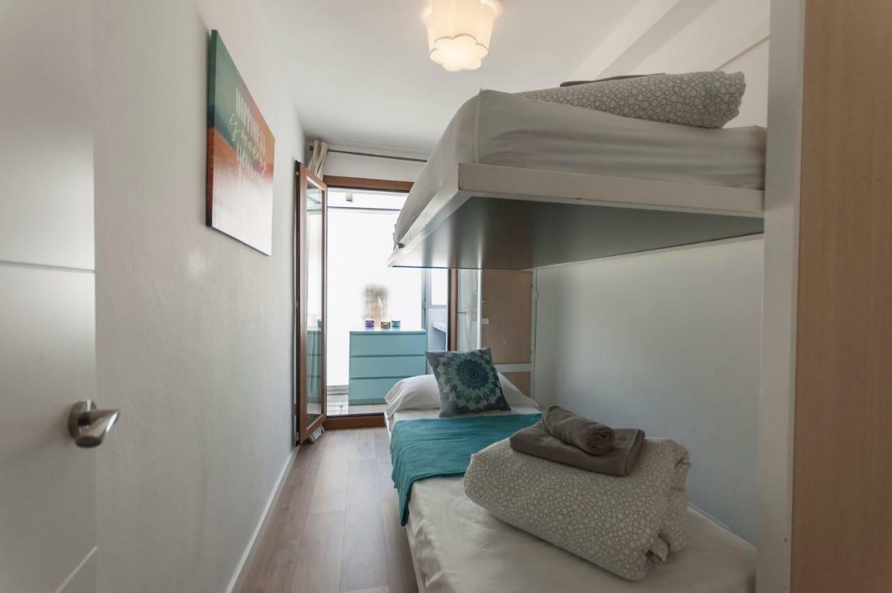 Holiday home Lets Holidays Centric House With Parking