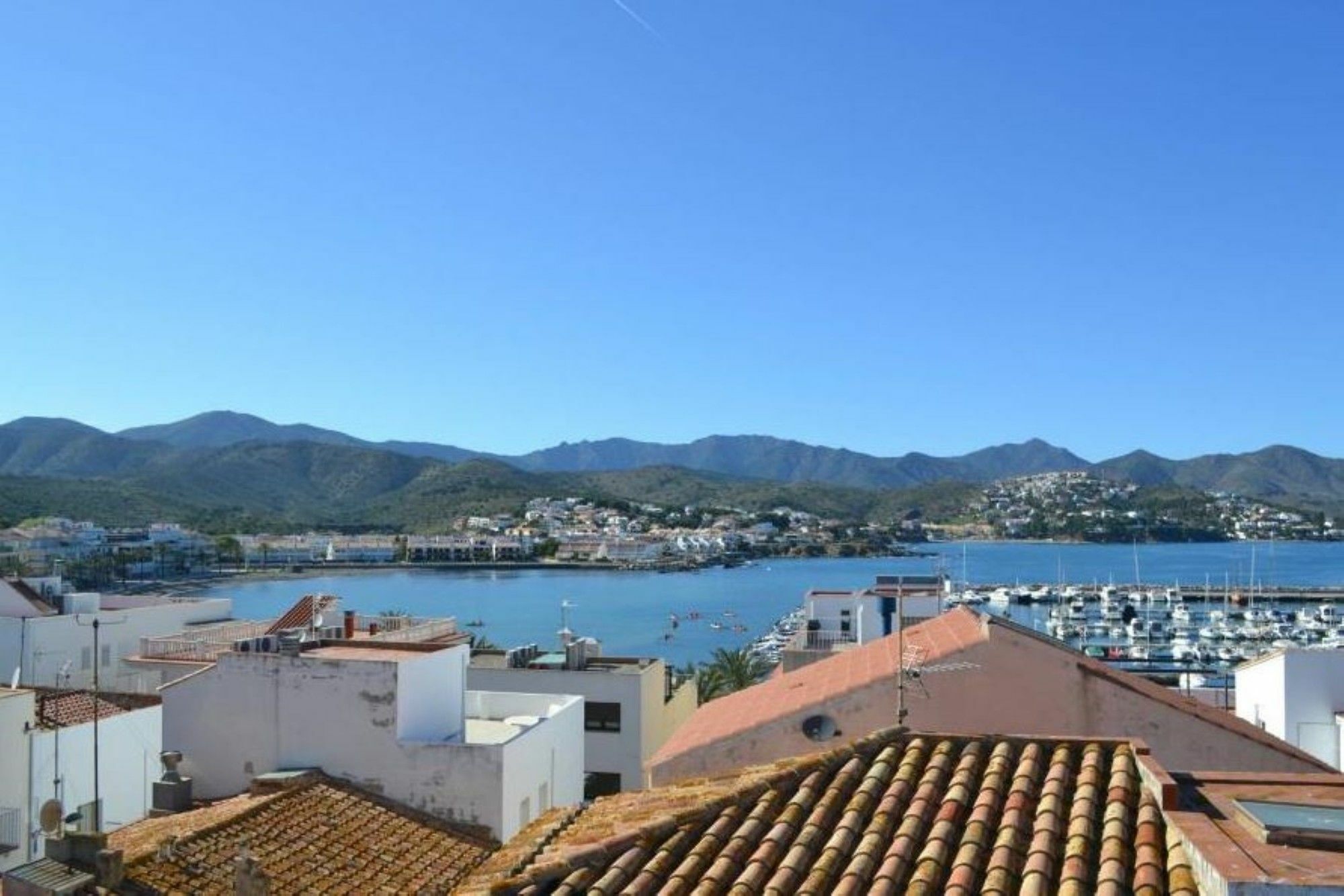 In - 103553 By Mo Apartamento *