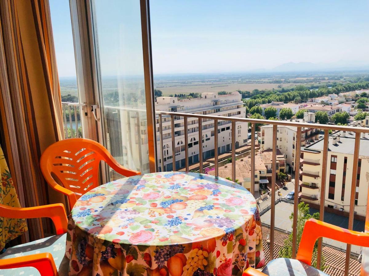 Sylvia 11-m Apartment Empuriabrava