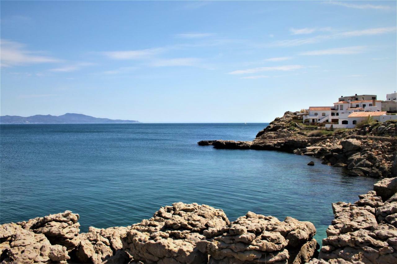 Ginesta Villa *