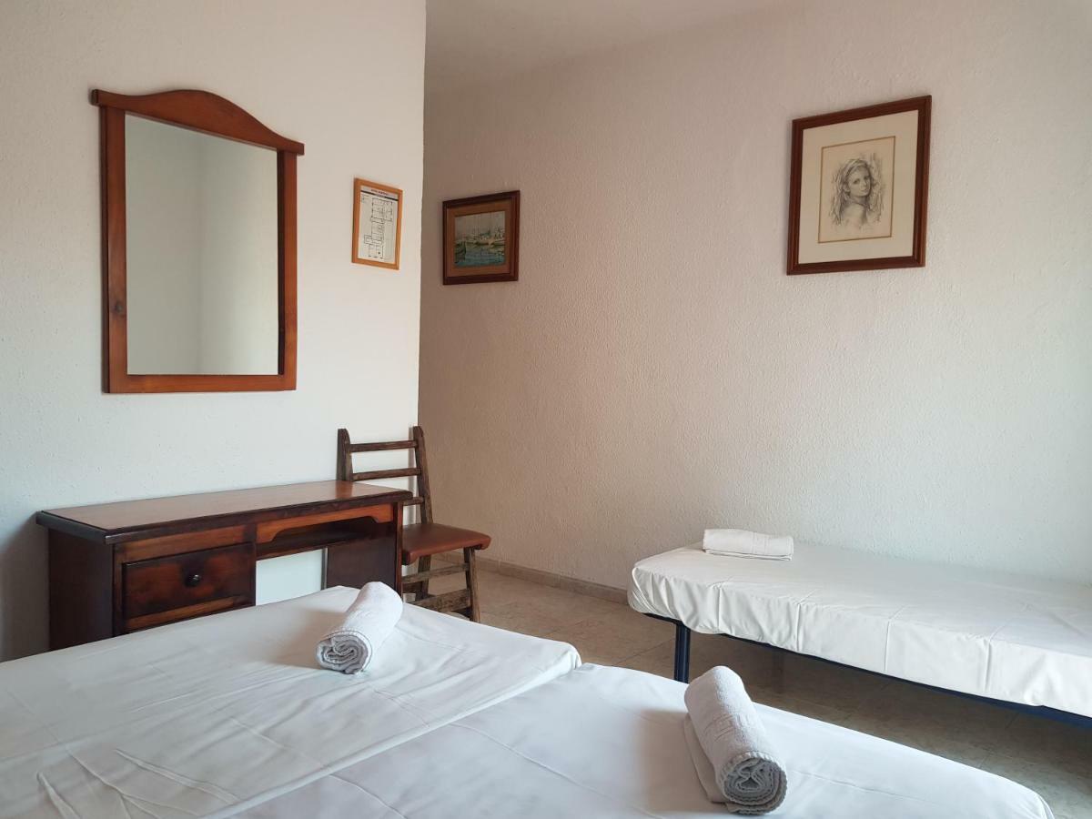 Aparthotel Castella *