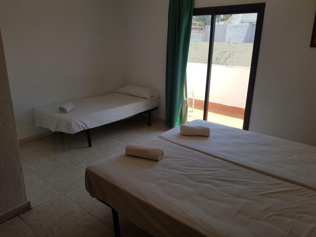 Aparthotel Castella *