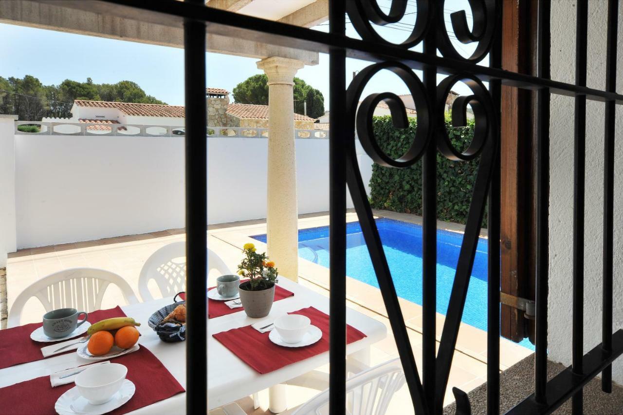 Estepa Negra Villa *