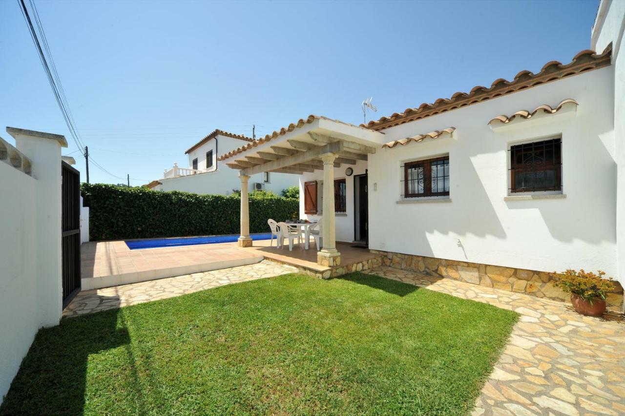 Estepa Negra Villa L' Escala