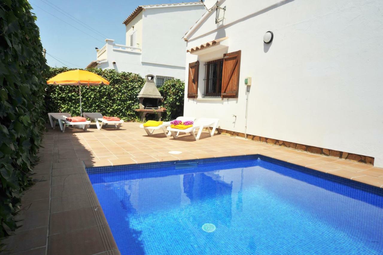 Estepa Negra Villa L' Escala