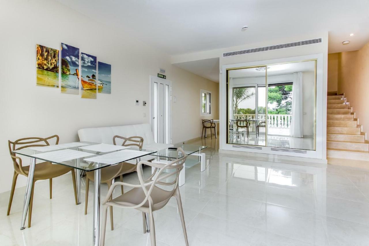 Villa Calma Holiday Villas