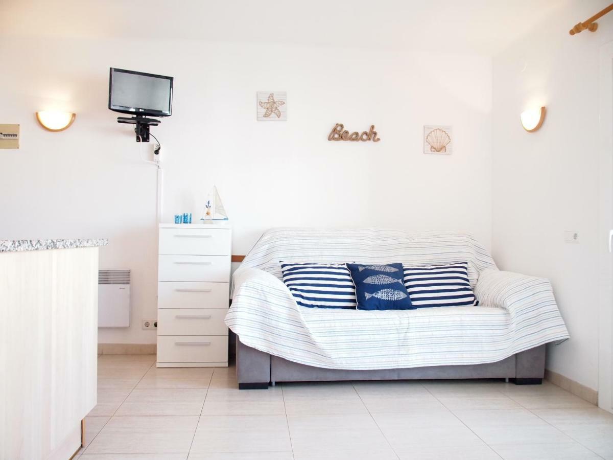 Miramar 32c * Roses