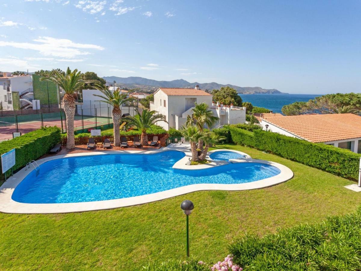 Palmiers I-6 By Interhome * Llançà