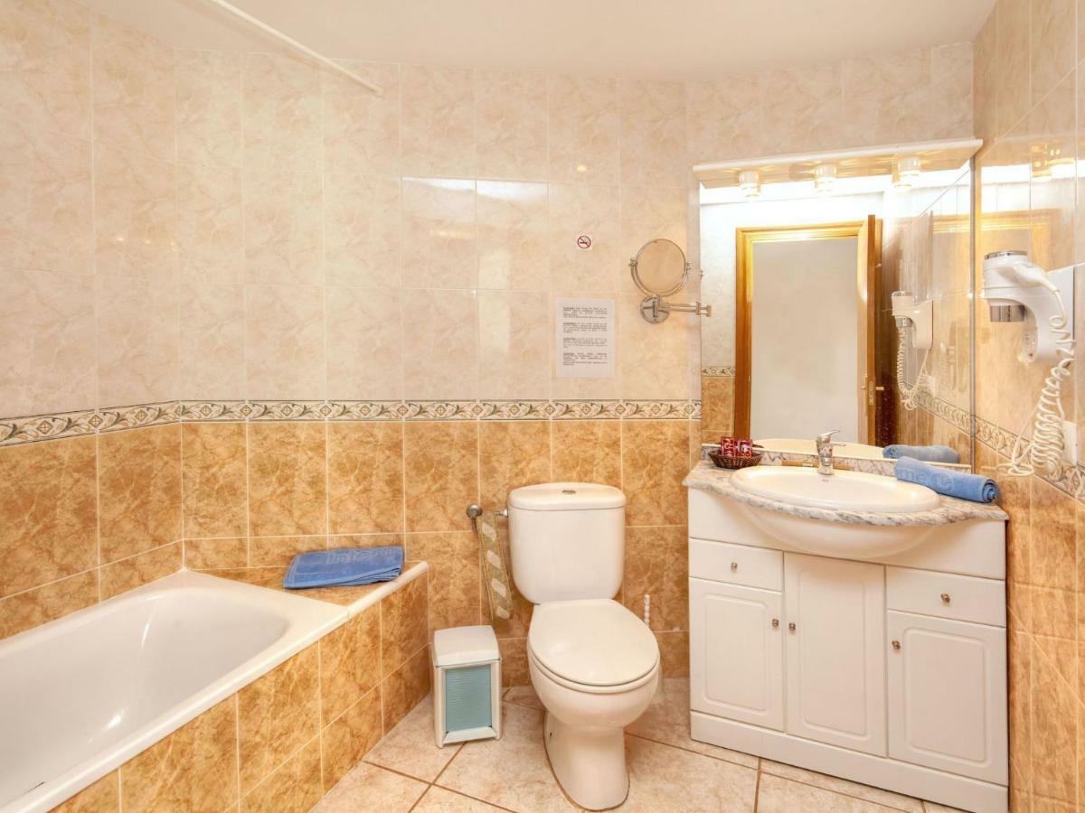 Palmiers I-6 By Interhome * Llançà