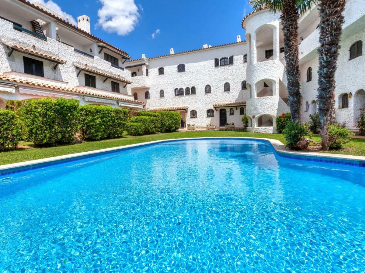 Donana Village Apartment Llanca