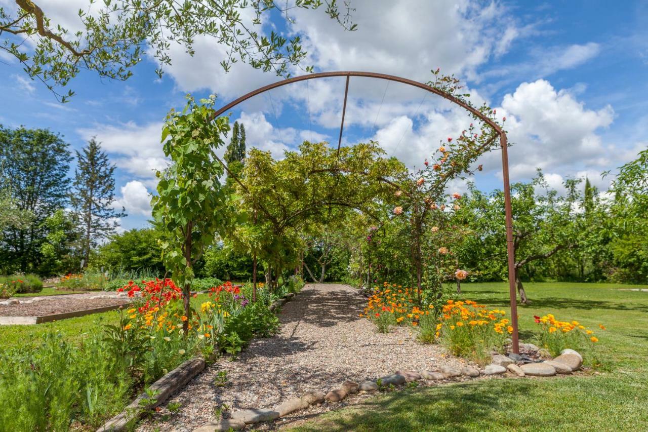 Mas De La Roda Bed and breakfast