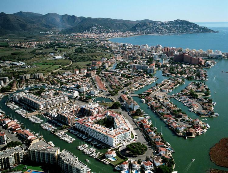 Holidays Penthouse Vues Panoramiques Sur Le Port Naval,un Sejour Elegant Assure 