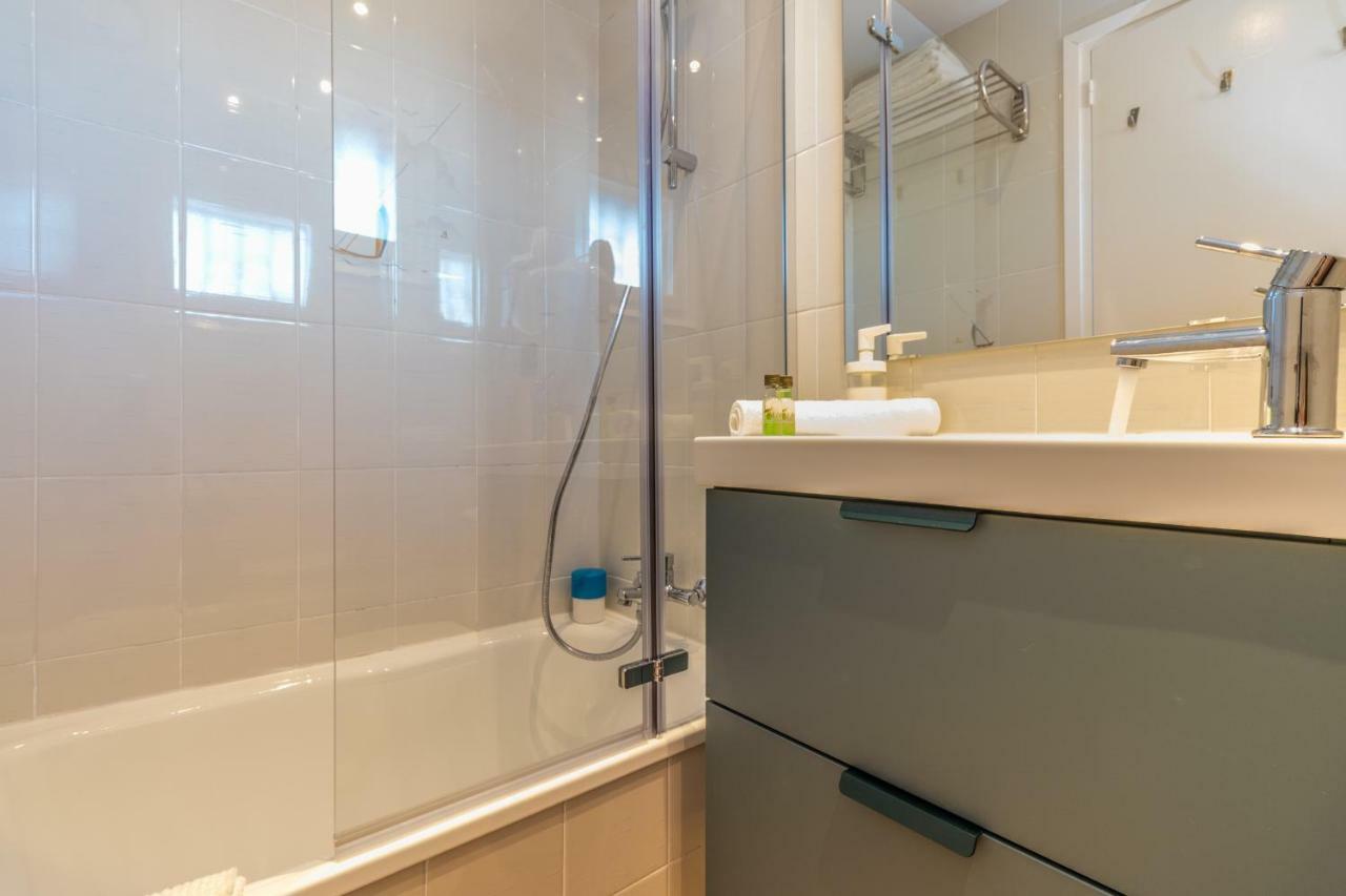 Holidays Penthouse Vues Panoramiques Sur Le Port Naval,un Sejour Elegant Assure 