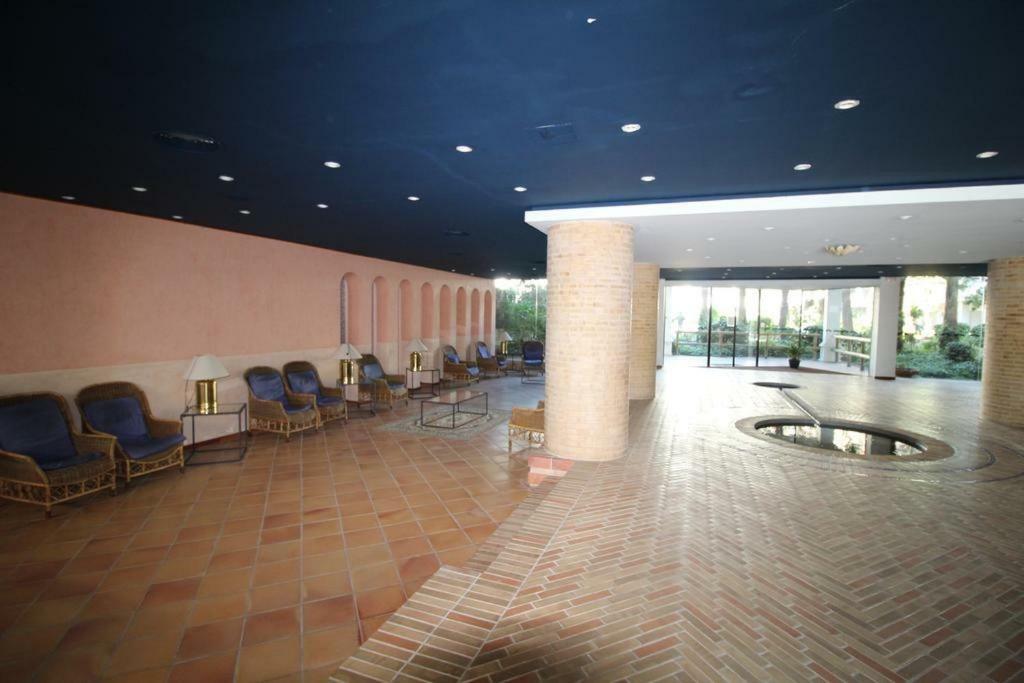 Apartamento Holidays Royal Marine *