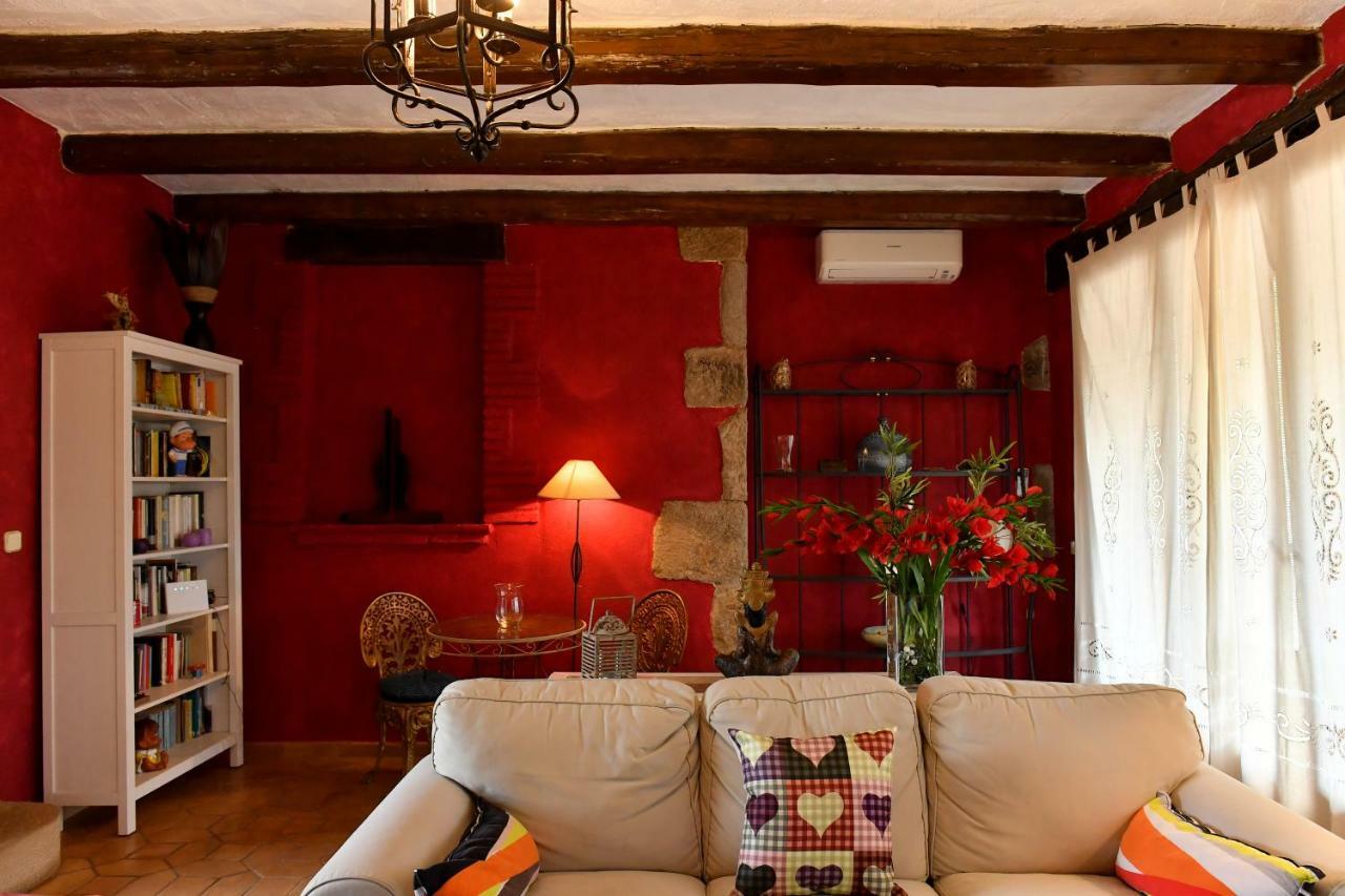 Casa rural Mas Valoria Peratallada
