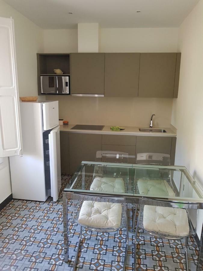 Nouvilas Apartment *