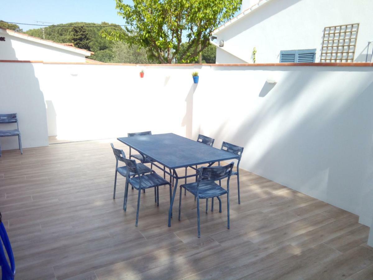 Delightful Close To The L'Escala