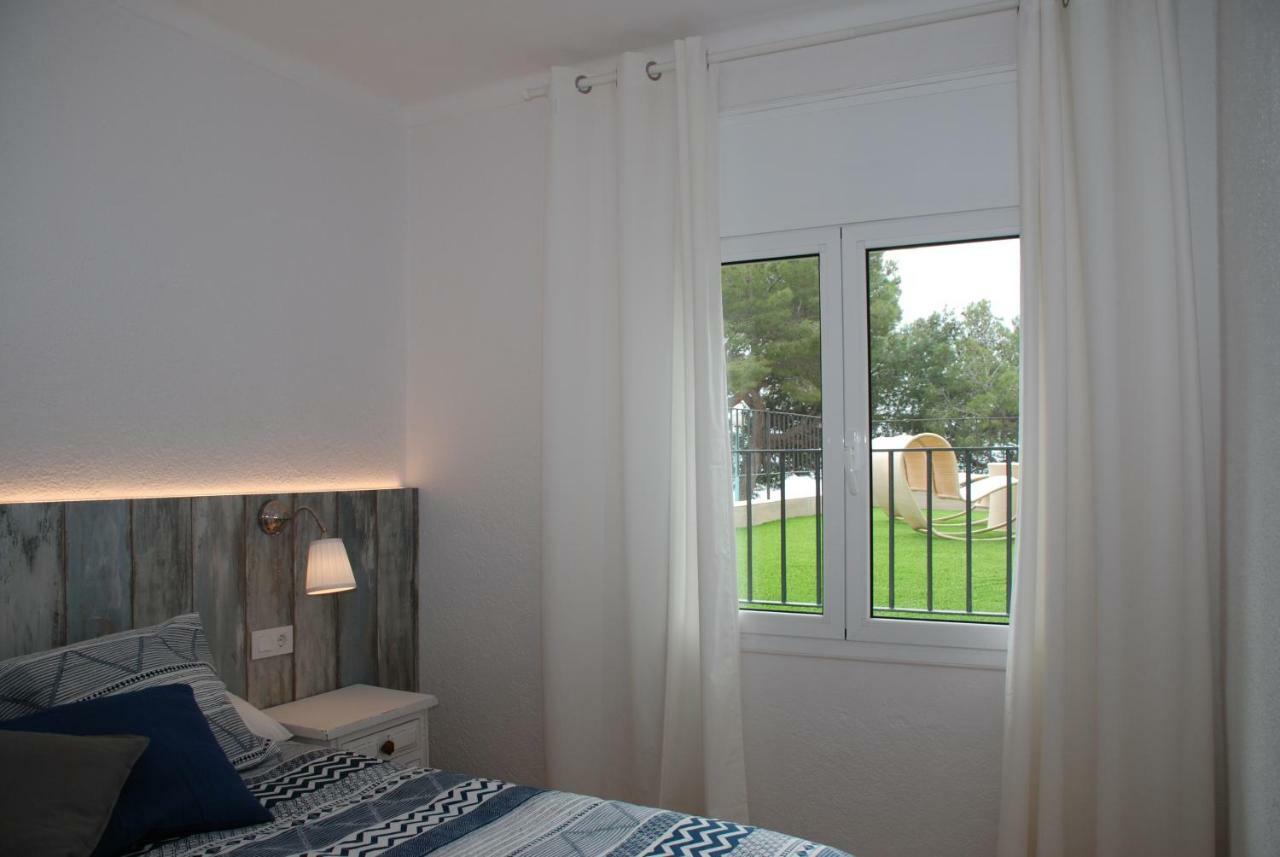 New Madrague Sun Apartment Roses