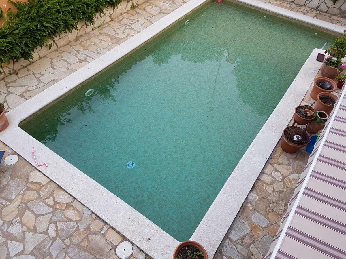 Estudio Con Terraza Y Piscina En La Costa Brava Apartamento